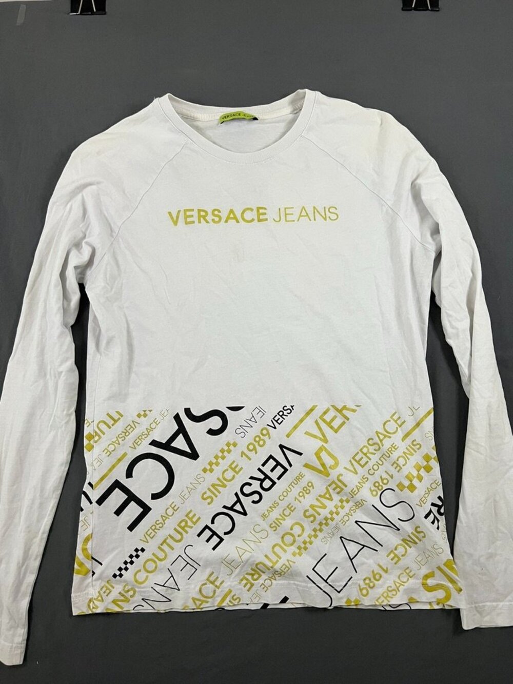 Versace Jeans Couture long sleeve t-shirt Men's Small White Gold Crewneck